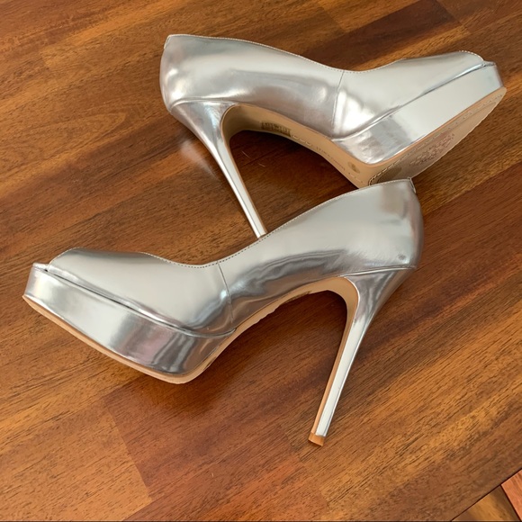 Vince Camuto Heels - Picture 1 of 7